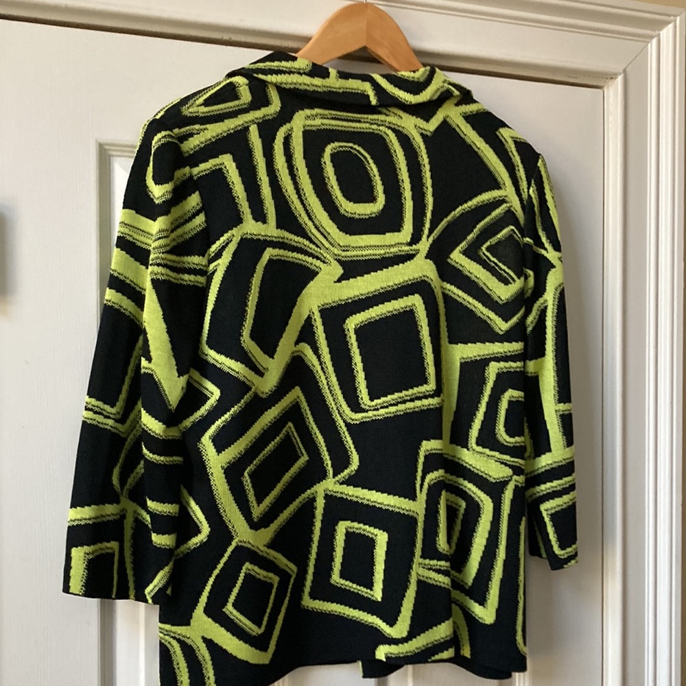 Ming Wang Jacket With 3 Buttons That Loop Closed.… - image 8